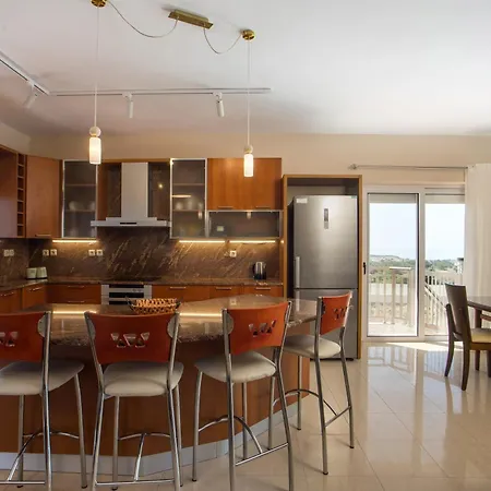 Elysian View Estate Вилла