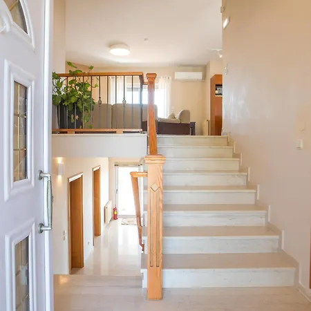 Вилла Elysian View Estate *